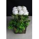 Saksı Çiçek Gold Gölgeli Taş Saksı Beyaz Güller 9 Adet Yapay Yeşilliklerle Çevrili
