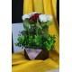 Sevgiliye Kırmızı & Beyaz Güller 9 Adet Yapay Taş Rose Gölgeli Saksı Yeşil Çiçeklerle Çevrili Hediye