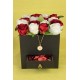 Kırmızı ve Beyaz Güller 15 Adet Siyah Kare Kutu Dolusu Çekmeceli & Papatya Kolye Altın Kaplama
